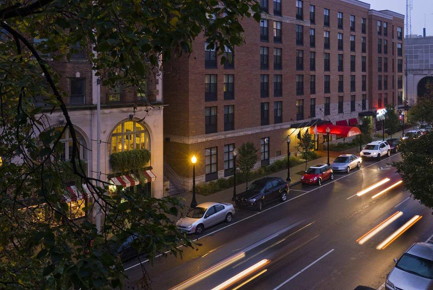 Hilton Garden Inn Bloomington Exterior photo